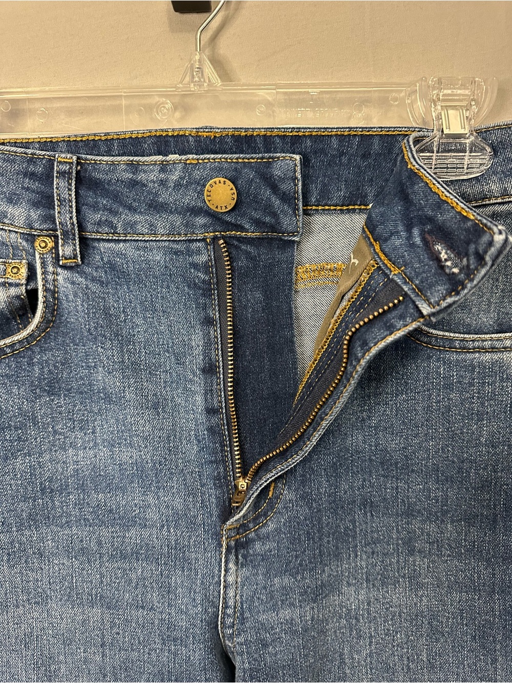 Tecovas Women’s 26 Straight-Leg Jeans in Blue Denim - Picture 3 of 7